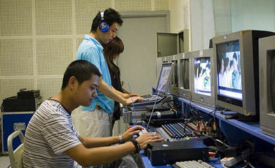 走進陜西華山技師學院影視節目策劃專業 培育創意人才，點亮熒屏夢想